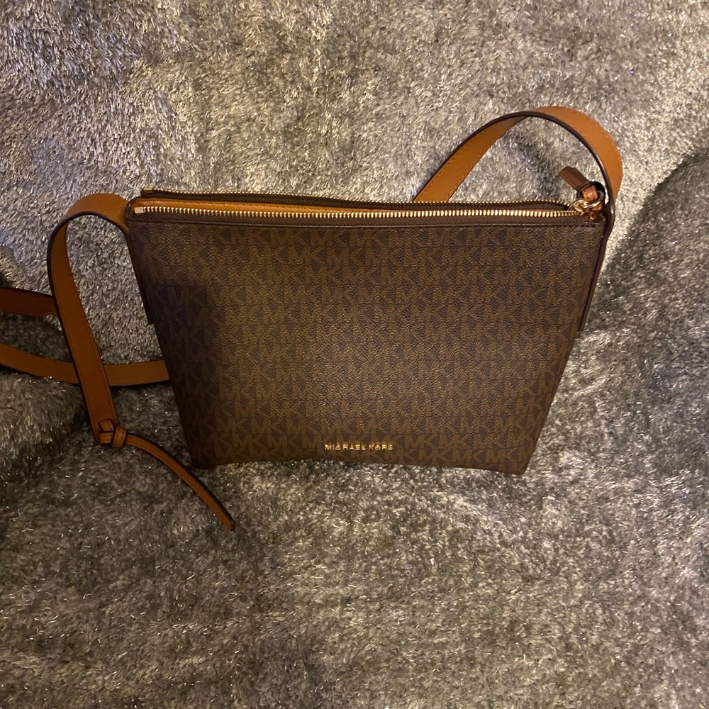 Michael Kors crossbody bag
